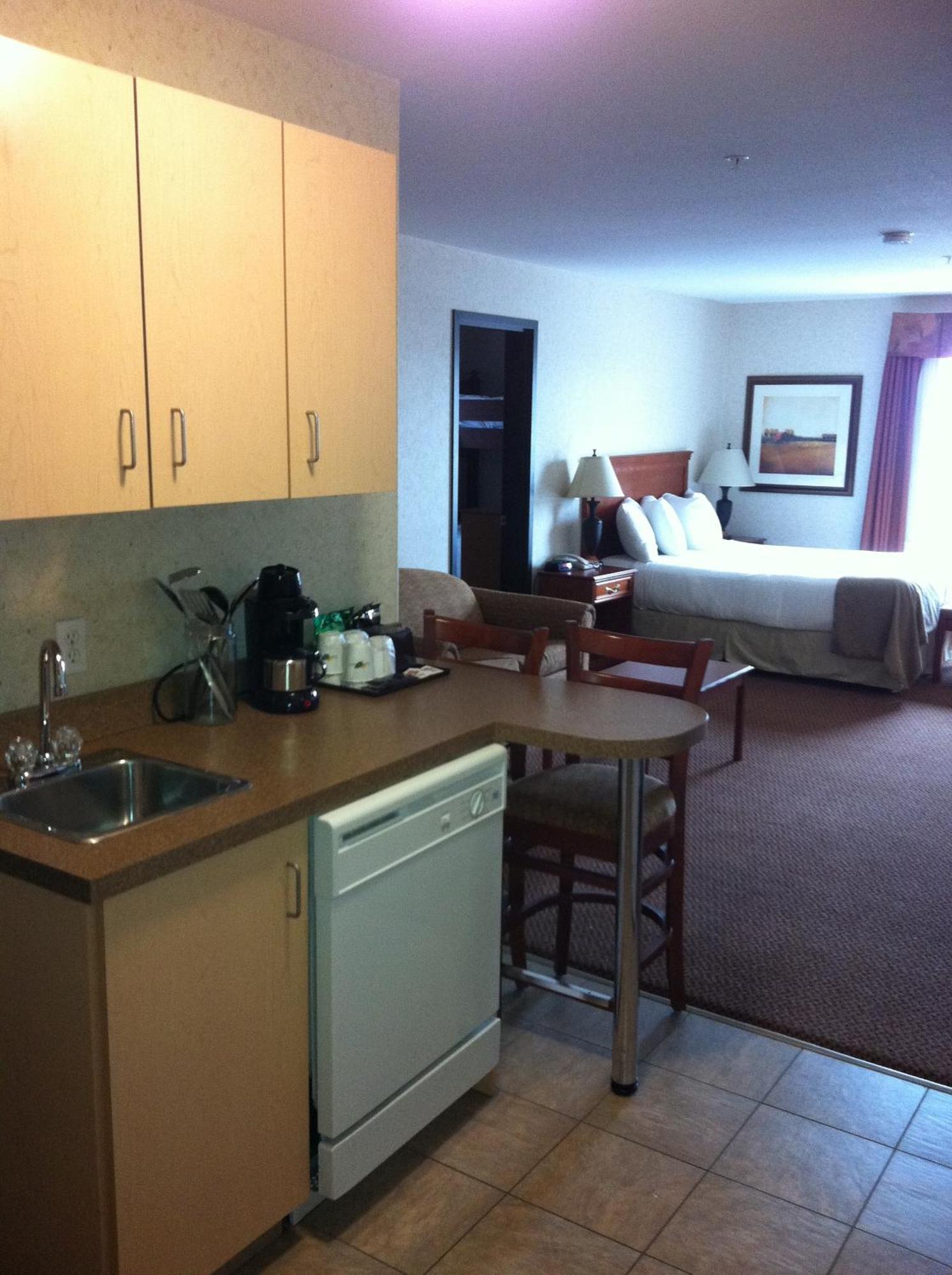 Super 8 By Wyndham Grande Prairie Hotel Kültér fotó