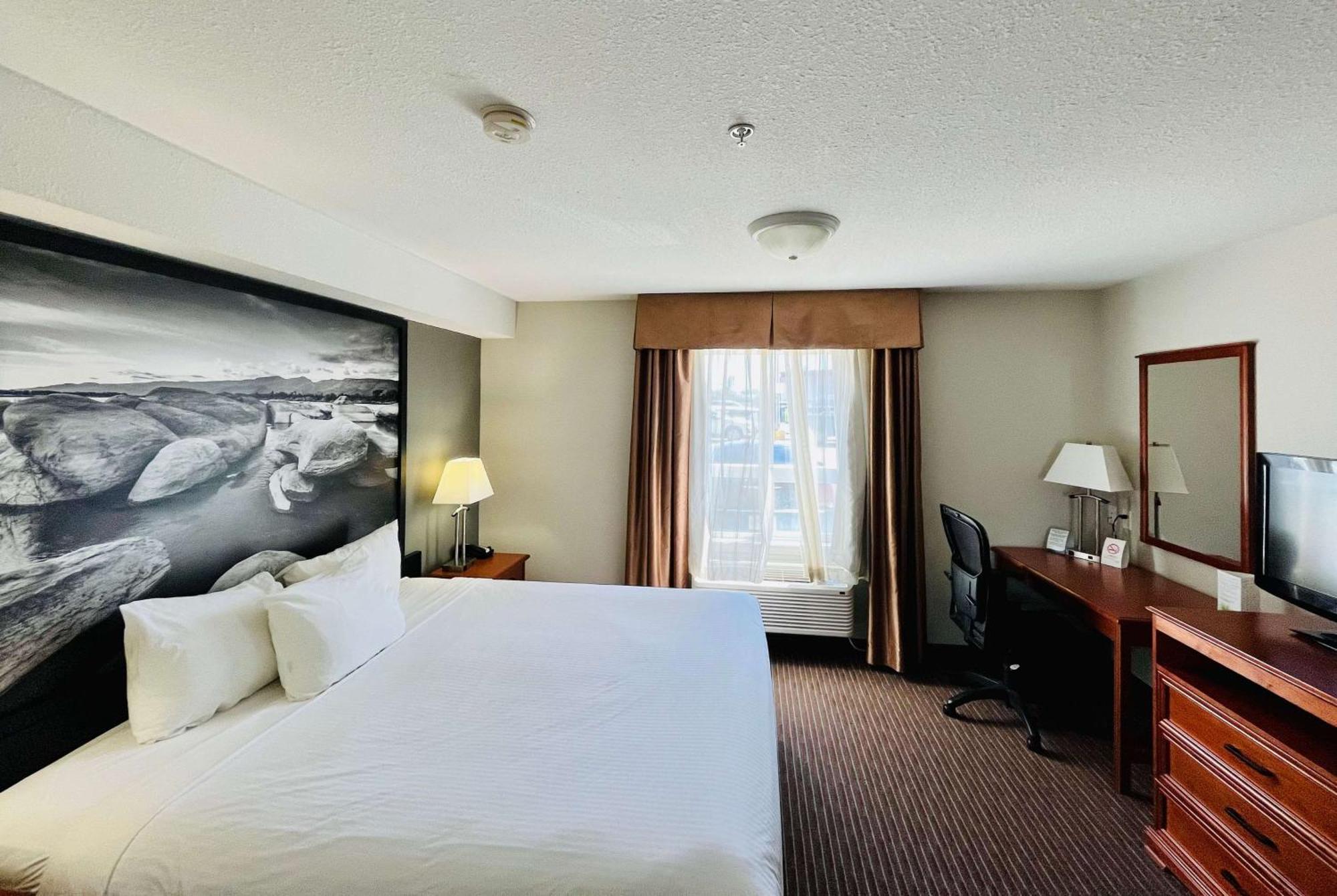 Super 8 By Wyndham Grande Prairie Hotel Kültér fotó